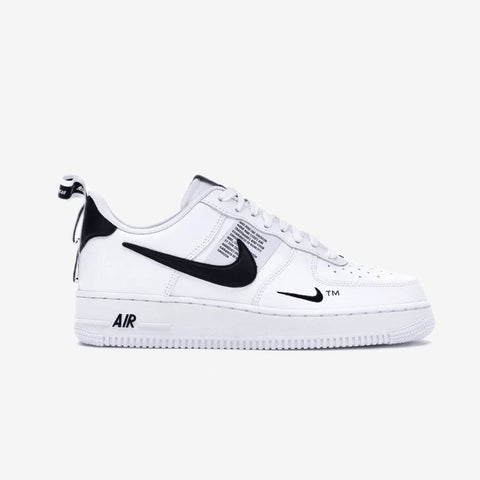 NIKE AIR FORCE 1 x LV8 UTILITY