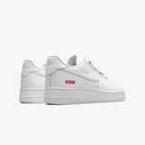 NIKE AIR FORCE 1 x Supreme